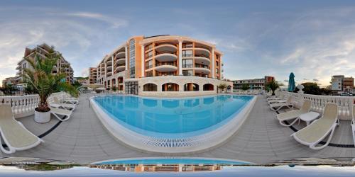 Admiral Apart Complex