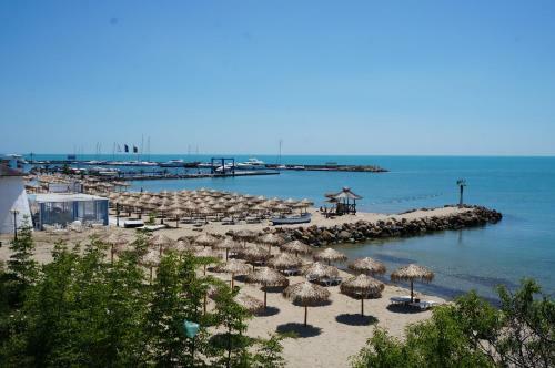 Dom-el Real Apartments In Sirena Complex