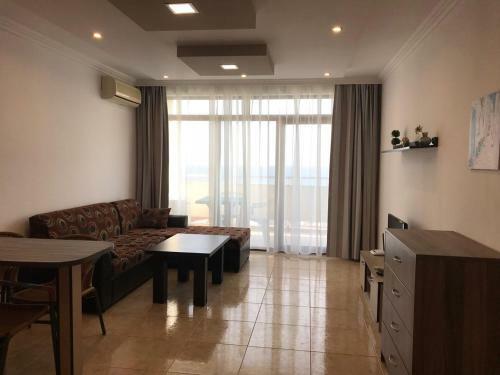 Lazur 5 Nadezhda Apartment
