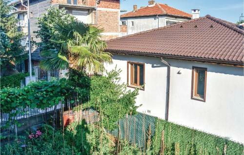Three-bedroom Apartment In Tsarevo