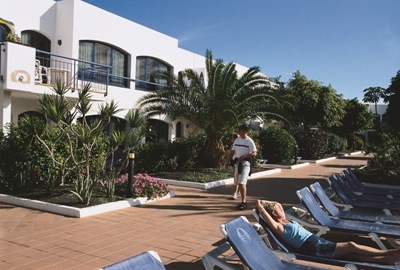 Apartamentos Las Palmeras I & II