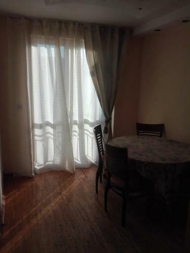Lider Apartment Pop Hariton