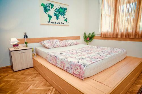 Central Sea Garden Apartment 1st Line