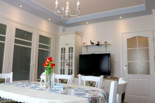 Central Varna Apartment - Lets4holiday