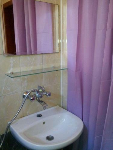 Hostal Guest House By The Captain