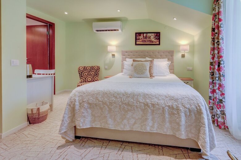 Hostal City Boutique Inn
