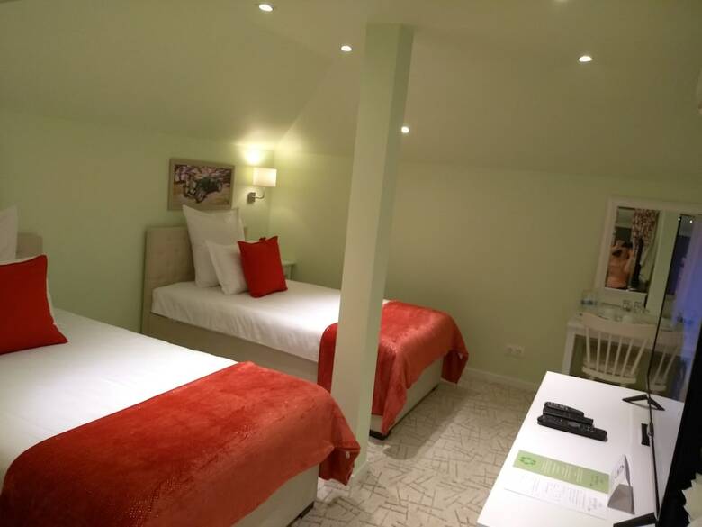 Hostal City Boutique Inn