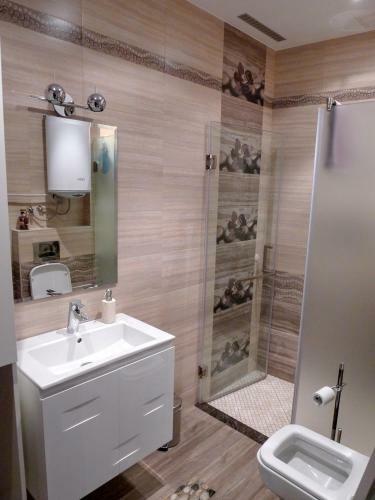 Sea Garden Lux Apartment