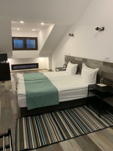 Bed & Breakfast Arte Hotel Rooms & Apartments
