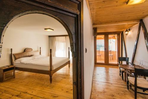 Hostal The Lion's Residence