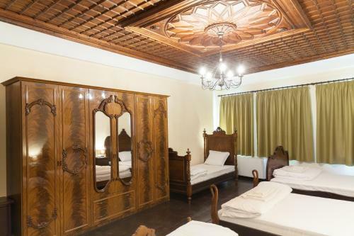 Hostal History Inn Unique Guest House