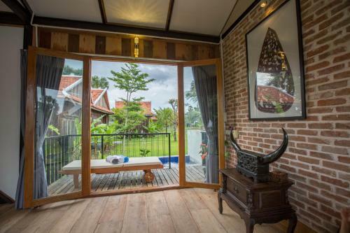 Hotel Kampot River Residence