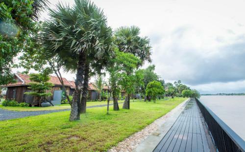 Hotel Kampot River Residence