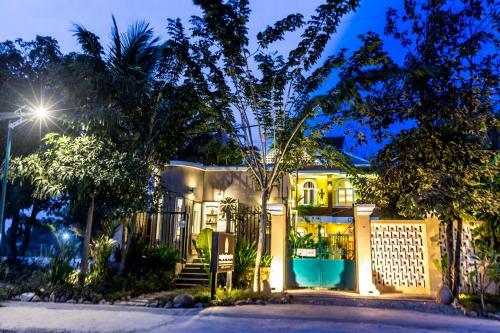 Sambath Reach D' Angkor Hotel