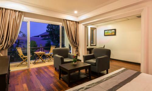 J's Links Angkor Boutique Hotel