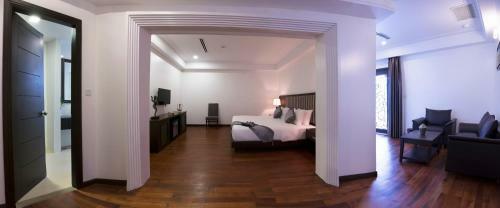 J's Links Angkor Boutique Hotel