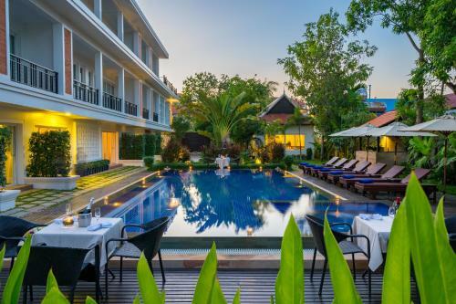 J's Links Angkor Boutique Hotel