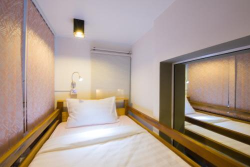 Joyohostel ??