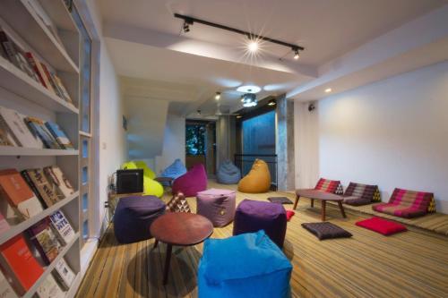 Joyohostel ??