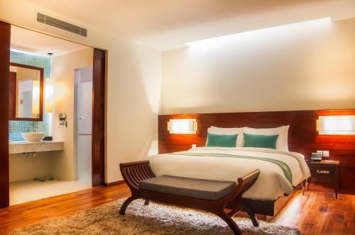 Lotus Blanc Hotel