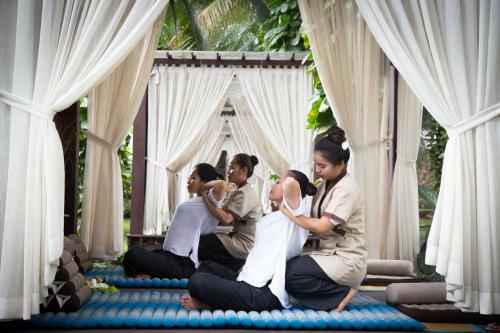 Lotus Blanc Hotel
