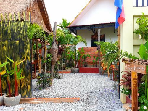 Happy Hippies Hostel