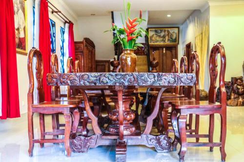 Bed & Breakfast Ratana Villa