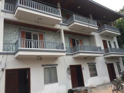 Hostal Baray Siem Reap House