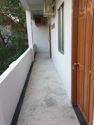 Hostal Baray Siem Reap House
