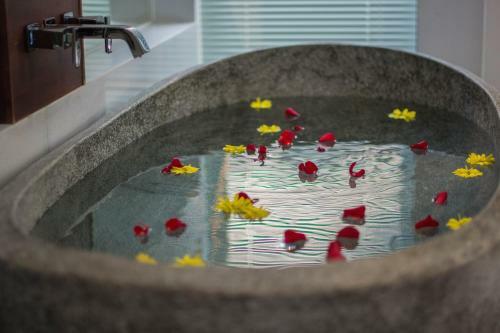 King Rock Residence Hotel