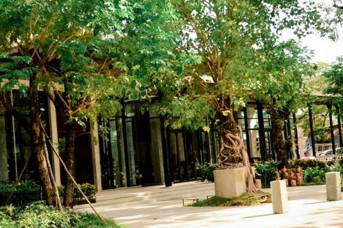 Hotel Treeline Urban Resort