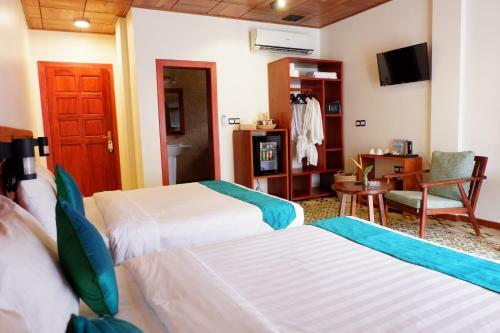 Hotel Samot Baitong Resort