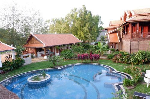 Hotel Samot Baitong Resort