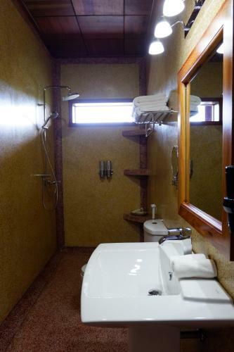 Hotel Samot Baitong Resort