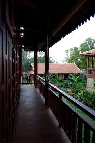 Hotel Samot Baitong Resort