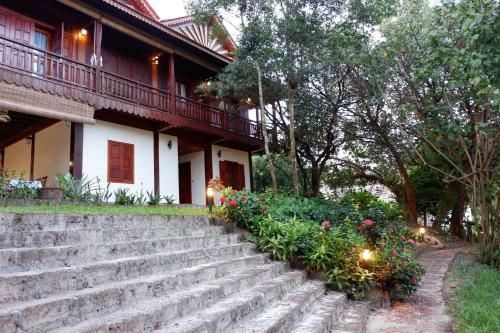 Hotel Samot Baitong Resort