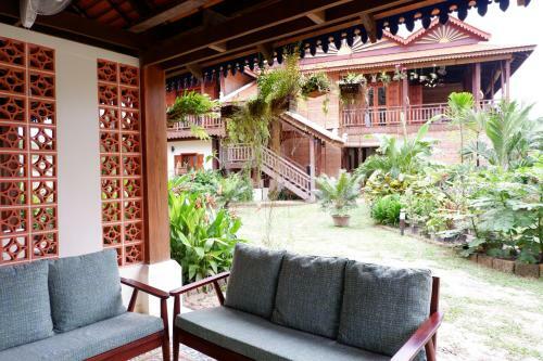 Hotel Samot Baitong Resort