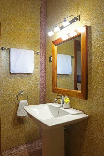 Hotel Samot Baitong Resort