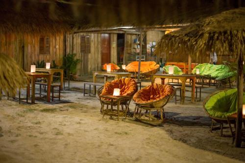 Hostal Ananas Beach Bungalows
