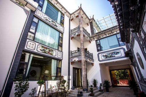 Da Li XI Homestay