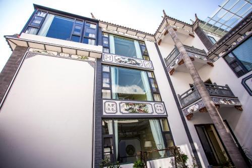 Da Li XI Homestay