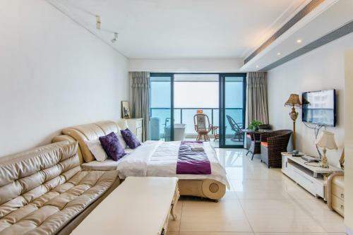 Guanhaige First Line Seaview Apartment