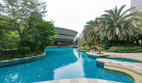 Guanhaige First Line Seaview Apartment