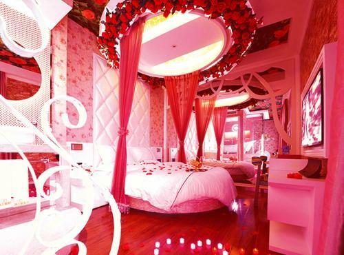Crystal Theme Hotel