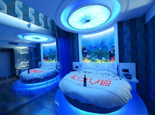 Crystal Theme Hotel