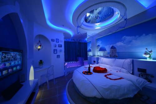 Crystal Theme Hotel