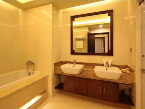 Huiteng Buisness Hotel