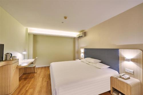 Hotel Hanting Express Beijing Huaxiangqiao