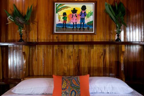 Hotel La Isla Inn