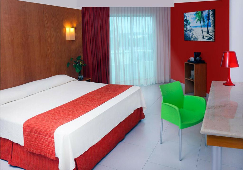 Hotel Adhara Express